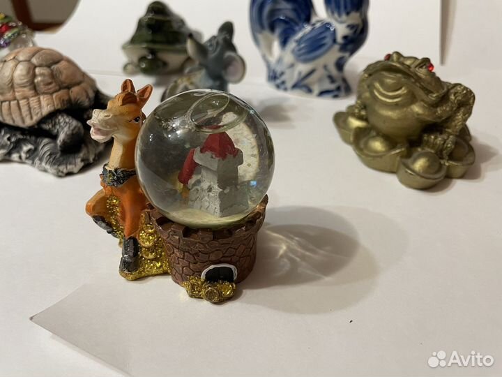 Фигурки животных разные