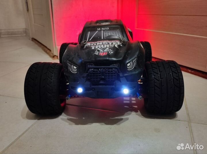 Монстр от Remo hobby M-max 1/10