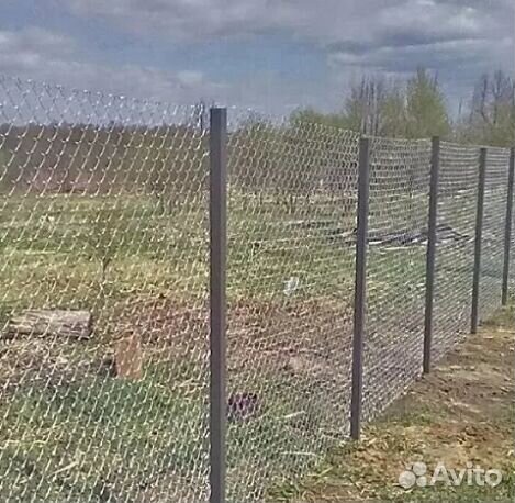 Забор из сетки рабицы (производство и установка)