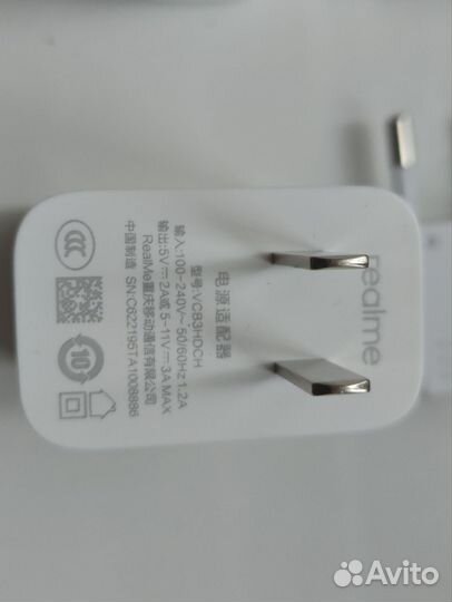 Оригинальные новые зарядки и кабеля