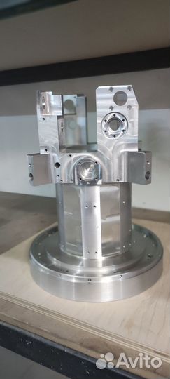 Металлообработка валы, втулки, шестерни на TN-230