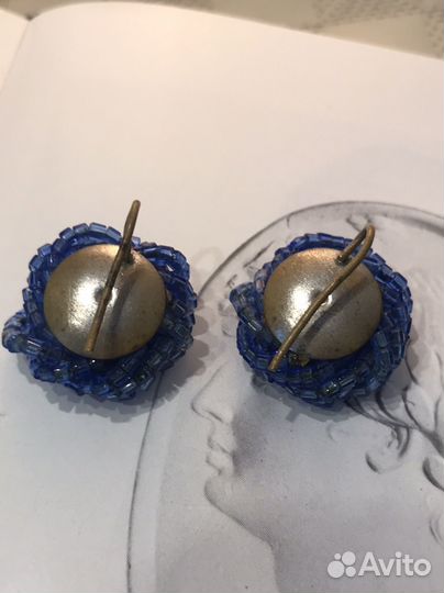 Винтажные броши, серьги, колье