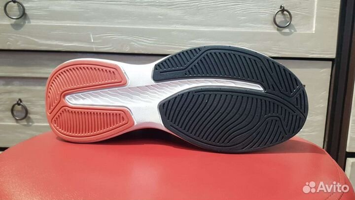 Кроссовки мужские nike