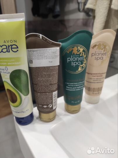 Крема и лосьоны для рук и тела,маски для лица