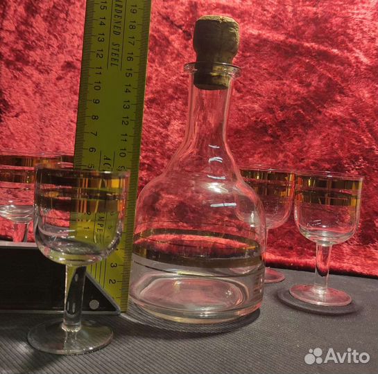 Графин и рюмки с полосками золотыми СССР
