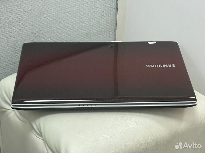 Ноутбук 2 ядра/4GB озу/SSD/HDD/17,3