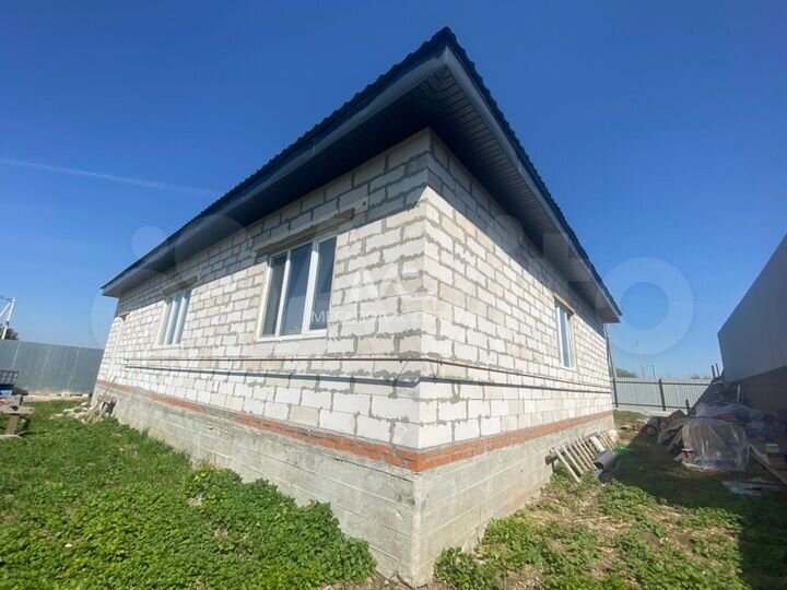 Дом 196,9 м² на участке 7 сот.