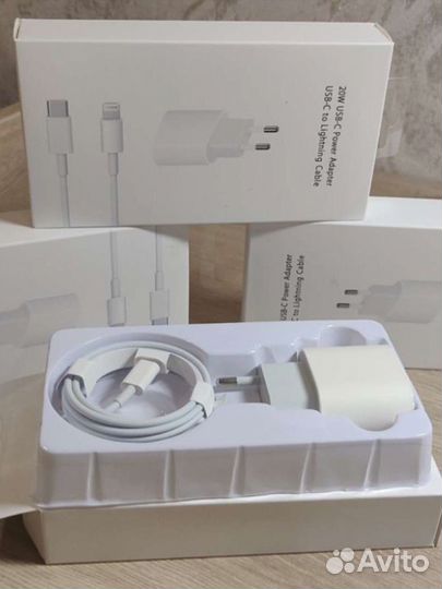 Зарядное устройство на iPhone 20w