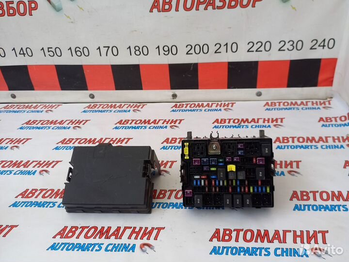 Блок предохранителей подкапотный Тигго 8 про макс