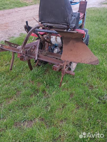 Мини-трактор КУРГАНМАШЗАВОД КМЗ-012, 1996