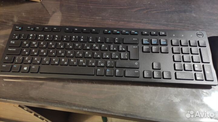 Беспроводная клавиатура и мышь Dell KM636