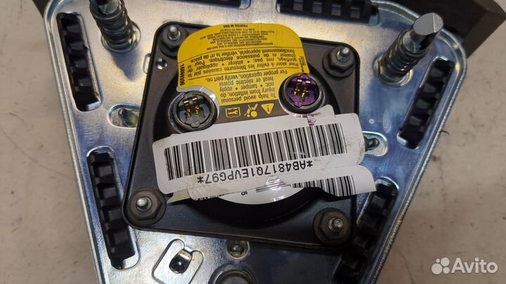 Подушка безопасности водителя Cadillac SRX, 2006