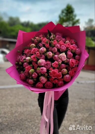 Пионовидные розы и пионы