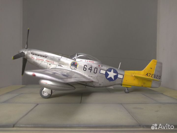 Модель истребителя П-51Д, масштаб 1:48