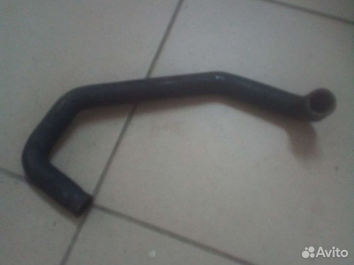 Патрубок охлаждения Mercedes OM642 A0195014882