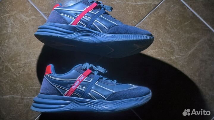 Кроссовки 41 (27см)