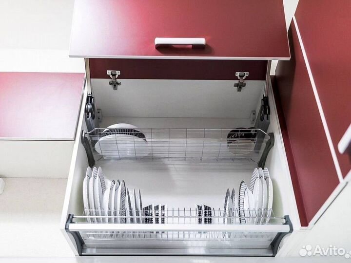 Кухонный гарнитур в современном стиле на заказ