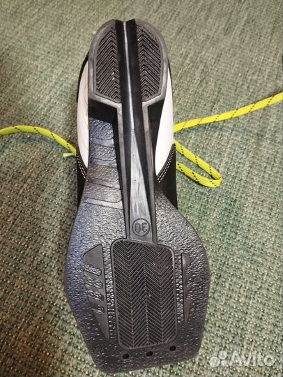 Ботинки лыжные Quechua 30 размер