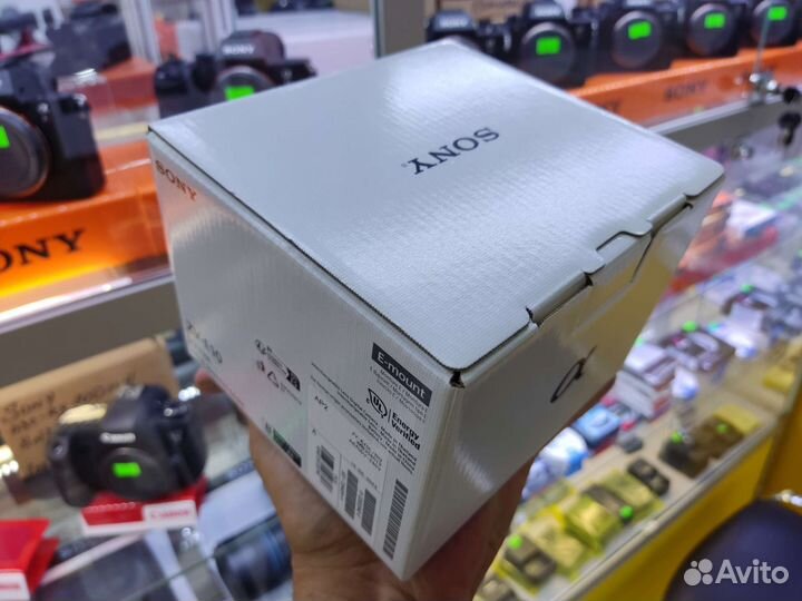 Sony ZV-E10 kit 16-50mm Black новый English