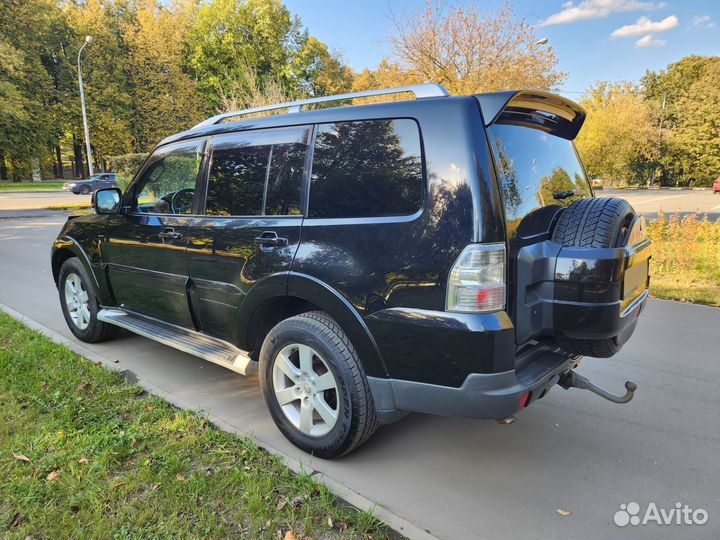 Mitsubishi Pajero 3.2 AT, 2007, 246 000 км