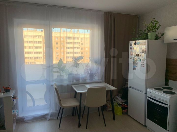 Квартира-студия, 23,7 м², 8/10 эт.