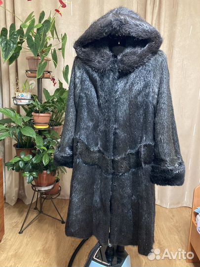 Шуба нутрия с капюшоном