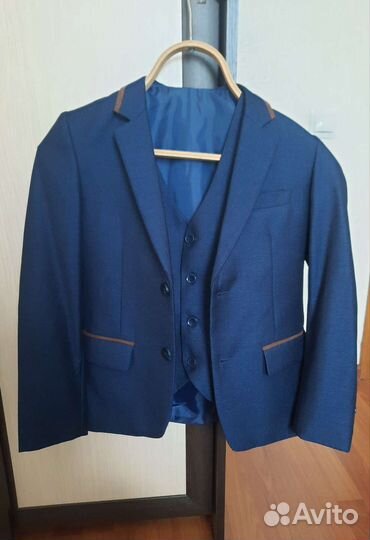 Школьный костюм, брюки, рубашки на мальчика