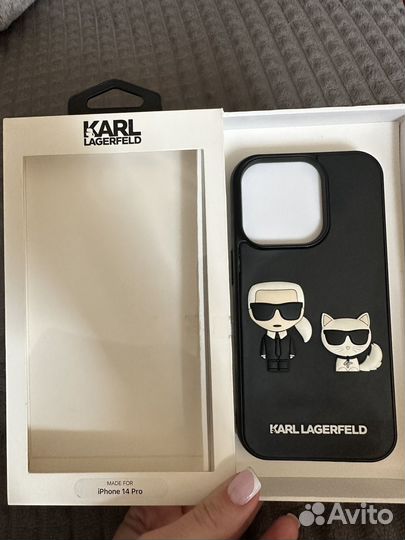 Чехол на iPhone 14 pro karl lagerfeld