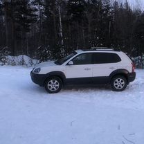 Hyundai Tucson 2.0 AT, 2005, 252 000 км, с пробегом, цена 950 000 руб.