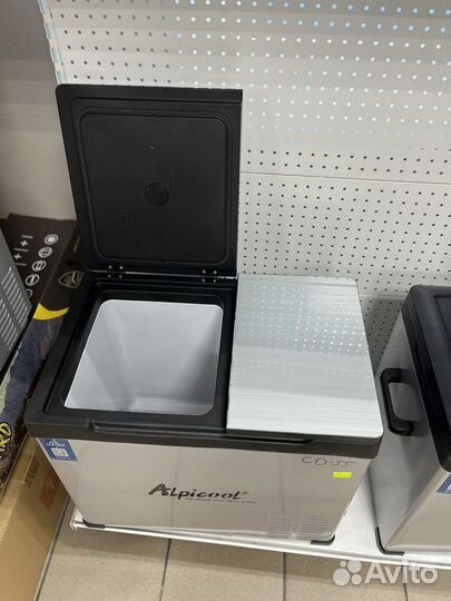 Автохолодильник компрессорный 55 литров