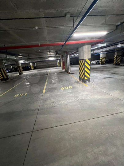 Машиноместо, 14 м²