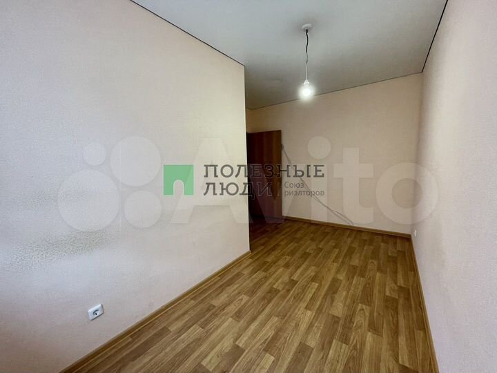 2-к. квартира, 46,5 м², 1/3 эт.