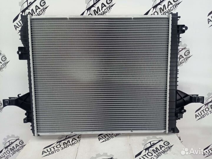 Радиатор охлаждения Volvo XC90 2.4-3.2L 02-14г акп