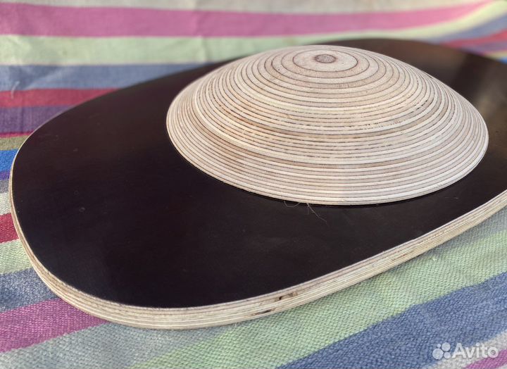 Балансборд, балансир с лабиринтом на полусфере