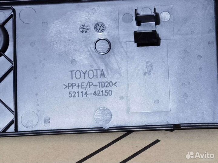 Подиум гос. номера Toyota Rav4 XA50