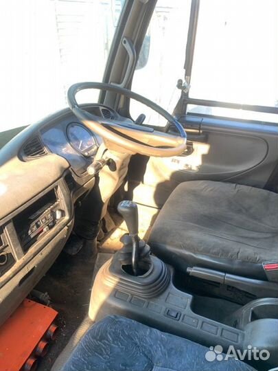 Продаем кабину nissan Diesel MK210