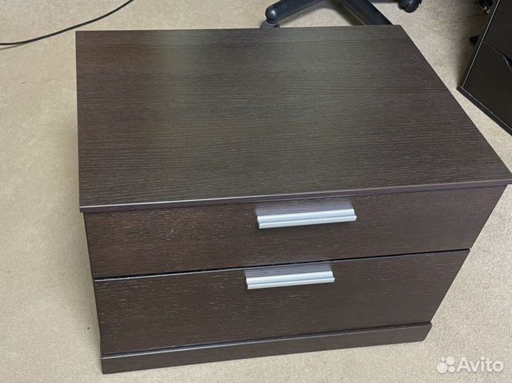 Тумба прикроватная