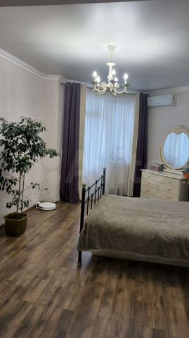 3-к. квартира, 125 м², 8/9 эт.