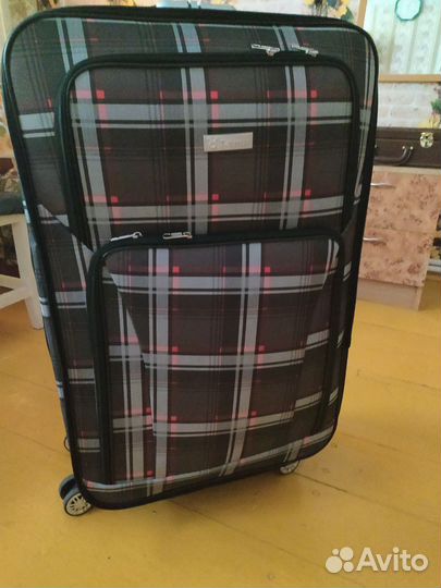 Чемодан на колесах