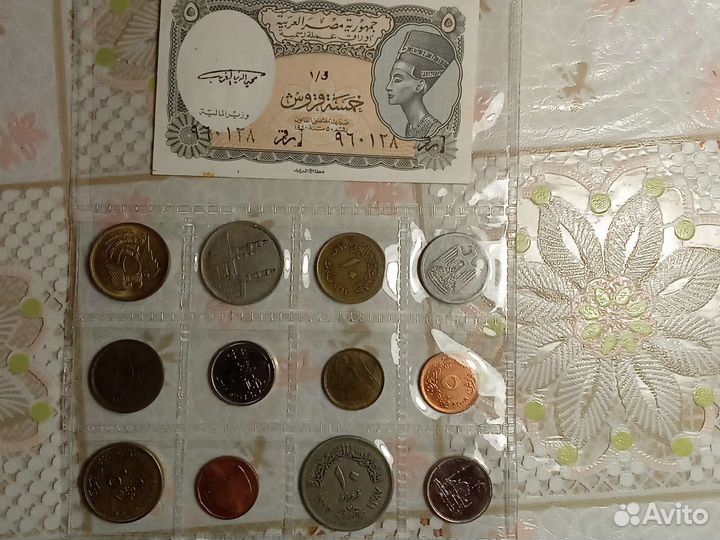 Набор египетских денег