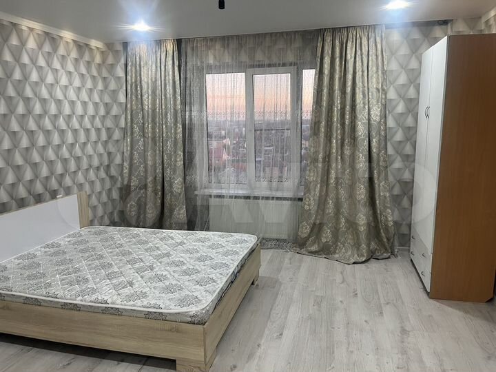8-к. квартира, 50 м², 8/8 эт.