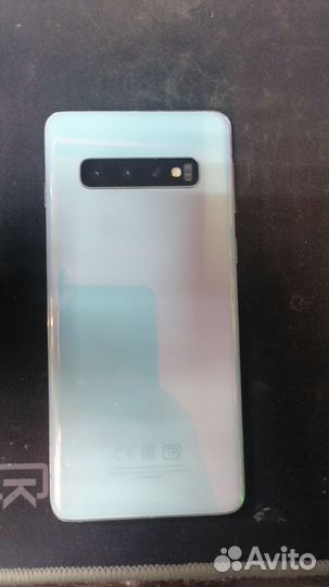 Samsung Galaxy S10, 8/128 ГБ