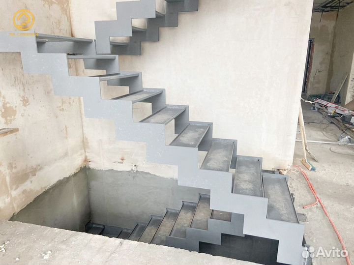 Лестница в дом, коттедж