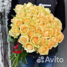 Розы 35 роз 51 роза Кремовые розы Букет роз