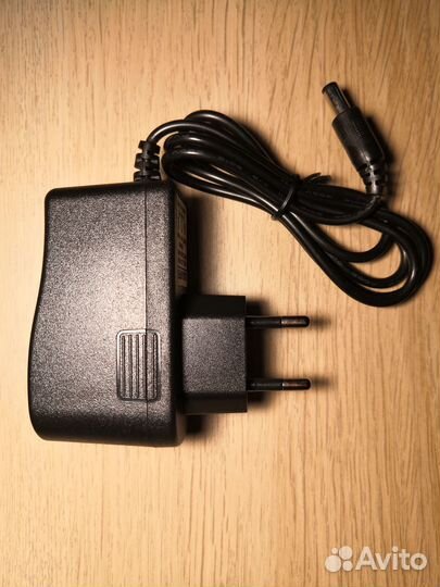 Адаптер питания 9V 500mA DC 5,5х2,5мм