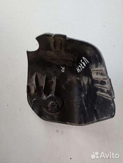 Крышка багажника правая Паджеро 4