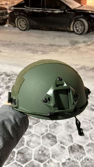 Бронежилет и шлем