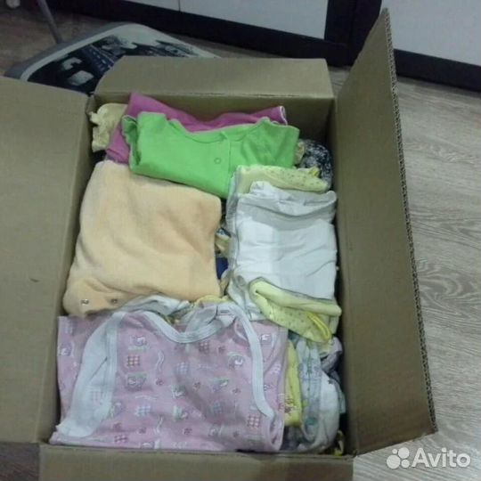 Коробка с вещами