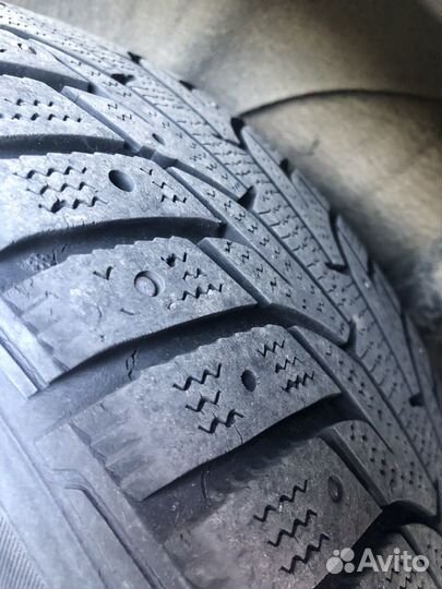 Hankook Winter I'Pike 225/50 R17