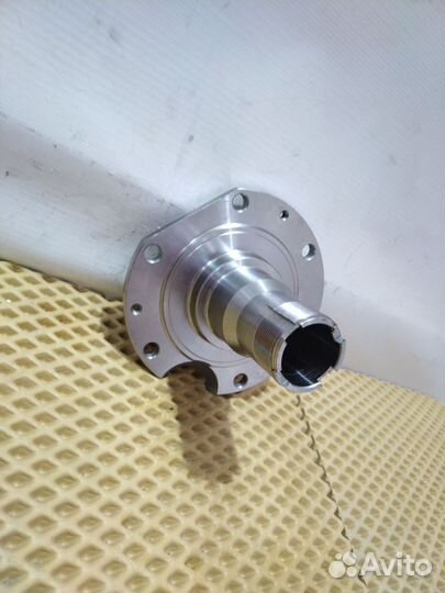 Цапфа переднего моста nissan safari Y61 LH